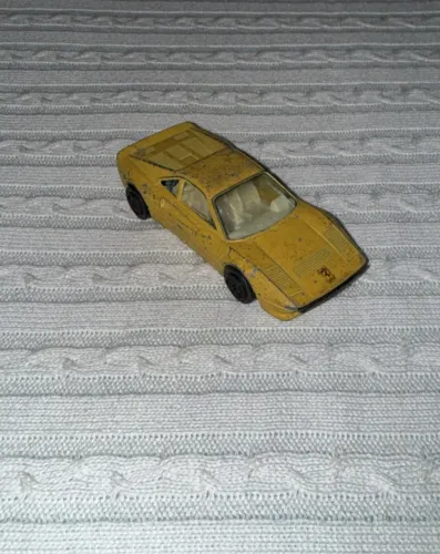 carrinho da Ferrari Burago Gto