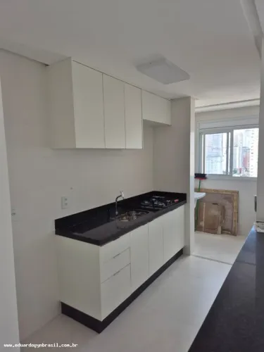 Apartamento para Venda em Goiânia, Setor Bueno, 2 dormitórios, 1 suíte, 2 banheiros, 1 vag