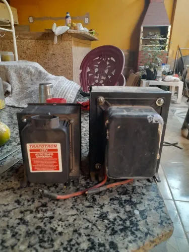 vendo 2 transformarem de energia 110 pra 220