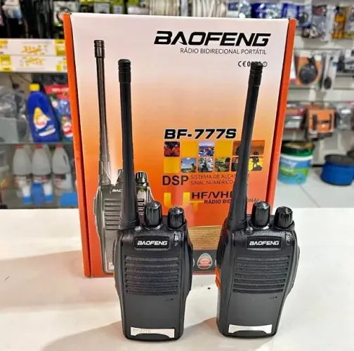 Kit dois radios amadores Baofang