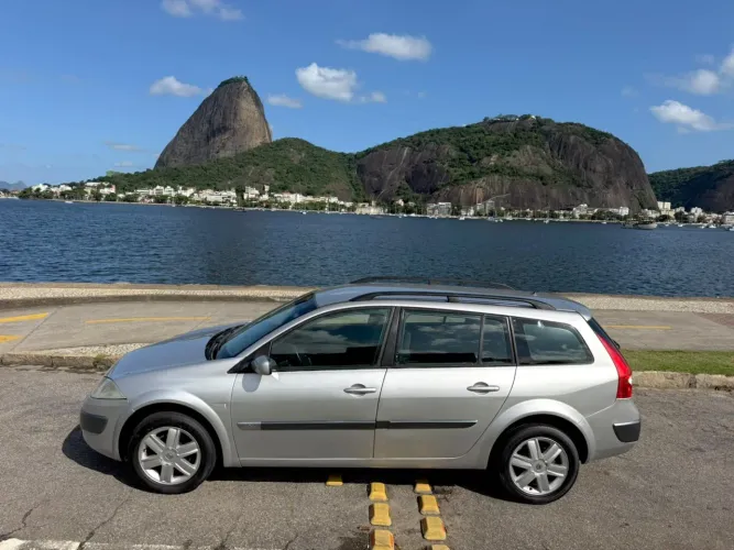Renault Megane G. Tour Extreme Hi-flex 1.6 Mec. 2009