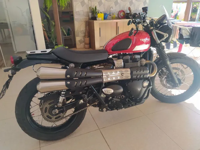 Triunph Street scrambler 900cc