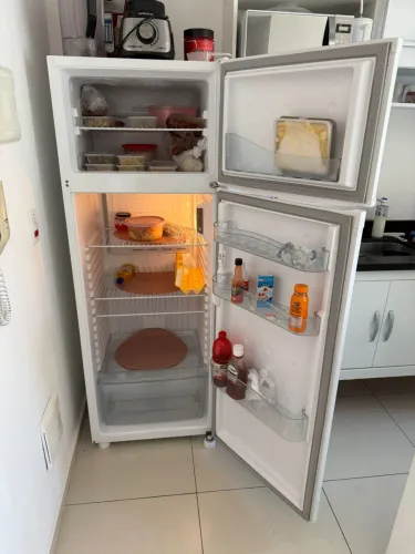 Geladeira cônsul 110, 5 meses de uso
