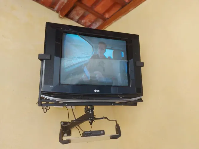 TV LG 14 Antiga tubinho Slim + acessórios 