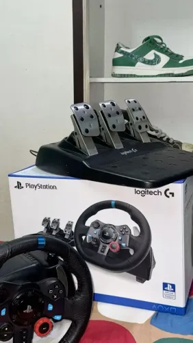 Volante Logitech G29+ pedal