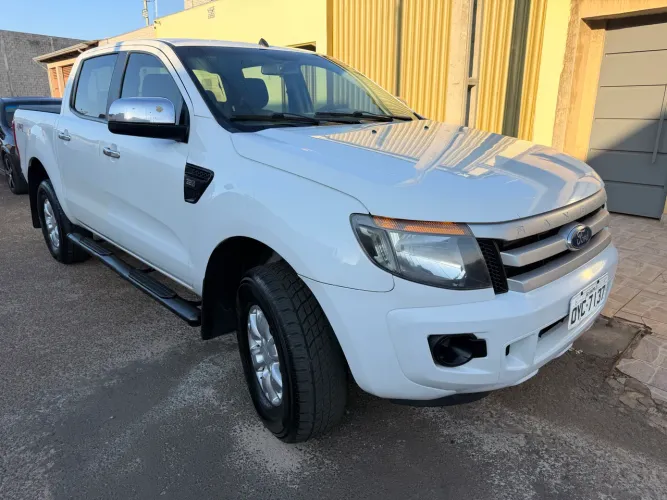 Ford Ranger XLS 3.2 20V 4X4 CD Diesel Mec. 2015