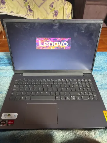 Vende-se notbook Lenovo