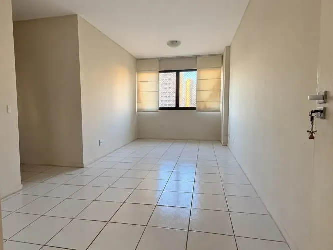 Imóvel para aluguel possui 58 metros quadrados com 2 quartos em Boa Viagem - Recife - PE