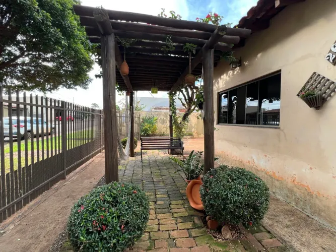 Casa à venda no bairro Jardim Água Boa - Dourados/MS