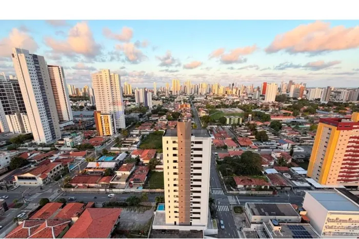 Apartamento Mobiliado com 92 metros no Bairro dos estados