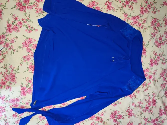 Venda de roupas e acessórios