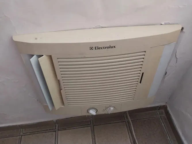 Ar condicionado janela Electrolux