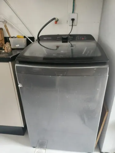 MAQUINA DE LAVAR Brastemp 13 kg, modelo BWK13AB.