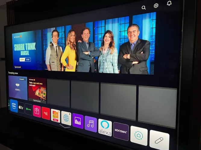 Smart TV LG 55" 4K UHD (Com Controle Smart Magic e Comando de Voz)