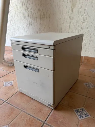 Arquivo baixo em Aço para escritórios