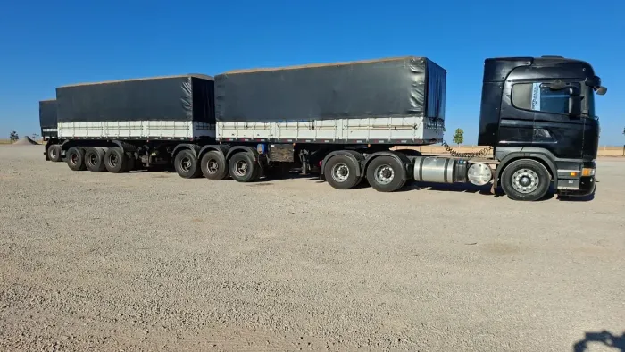 Scania r480 engatado 3x3 fachini