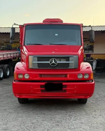 Mercedes-Benz L 1620 carroceria 2011