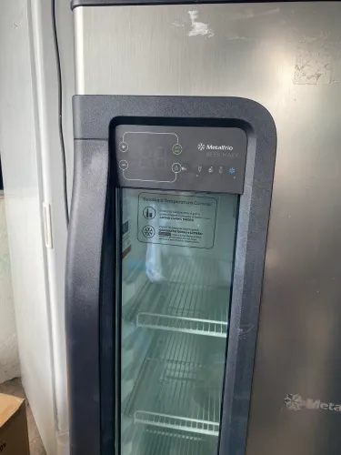 CERVEJEIRA METALFRIO VERTICAL 264L BEER MAXX NOVAAA!
