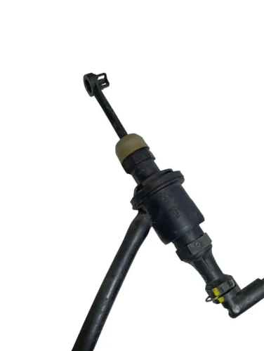 Atuador Embreagem Pedal Nissan March usado