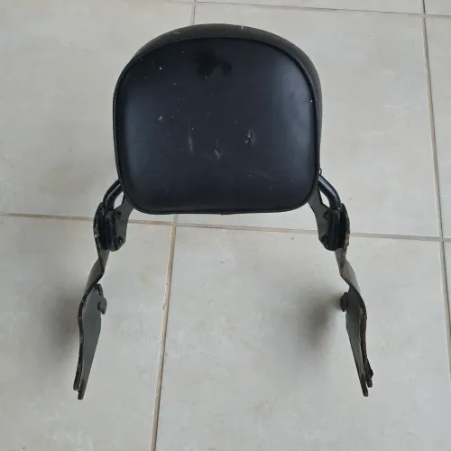 Sissy bar original Harley-Davidson Fat Boy 2018 acima