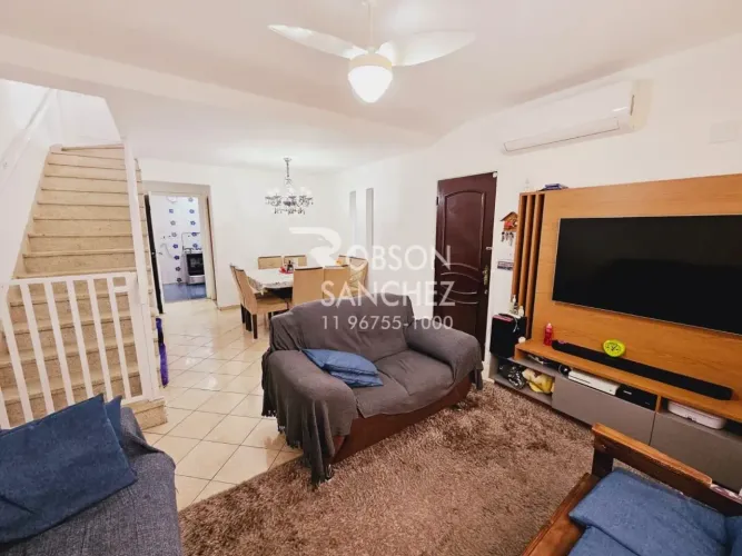 Casa a venda no Campo Grande com 3 quartos, 2 vagas, 180m², entrada lateral, terraço,ar co