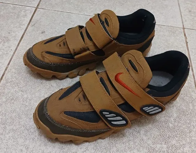 SAPATILHA DE CICLISMO