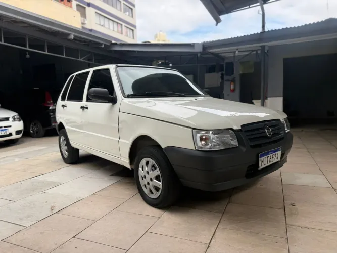 Fiat Uno Mille 1.0 Fire/ F.flex/ Economy 4P 2012