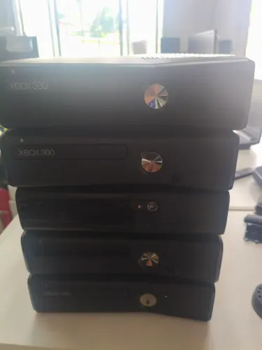 Lote de Xbox 360 reparo !! Ou peças !!