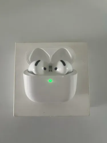 AirPods 4 com cancelamento de ruído (Apple original) 