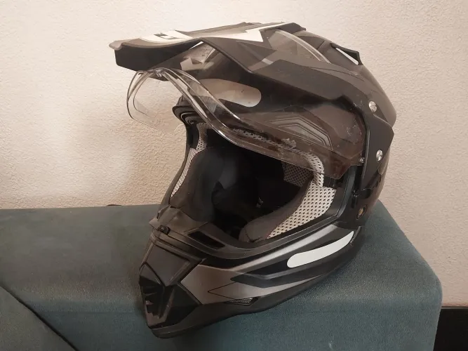 Capacete Helt preto tamanho 59/60 semi novo