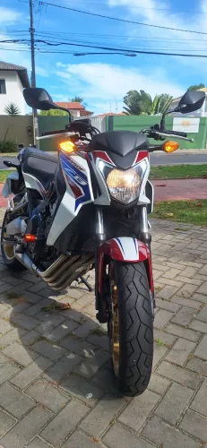 Honda CB 650F Naked 4 cilindros