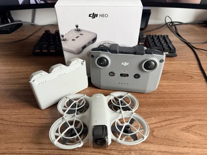 Drone DJI neo + 3 baterias, controle e caixa