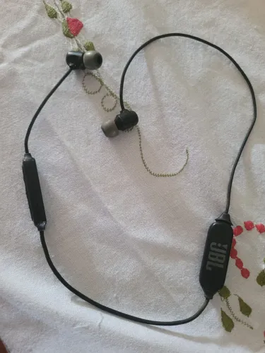 Fone jbl Bluetooth
