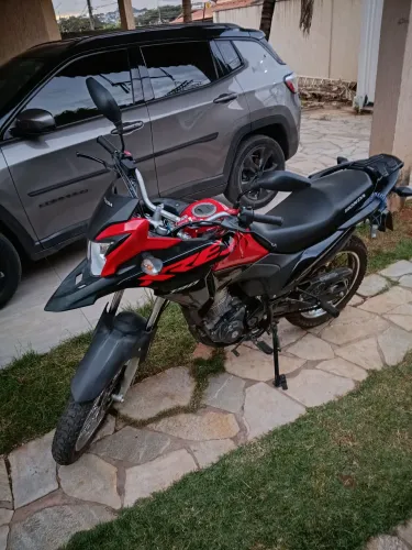 OPORTUNIDADE - HONDA XRE 190 VERMELHA | APENAS 11.000 KM TROCO POR CARROS OU MOTOS