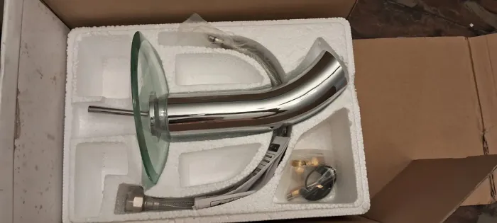 Torneira Monocomando para Pia de Banheiro Bica Alta Cromada Victoria Sense