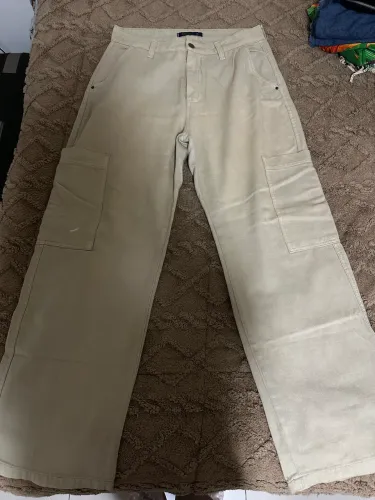 calça wide leg cargo 44