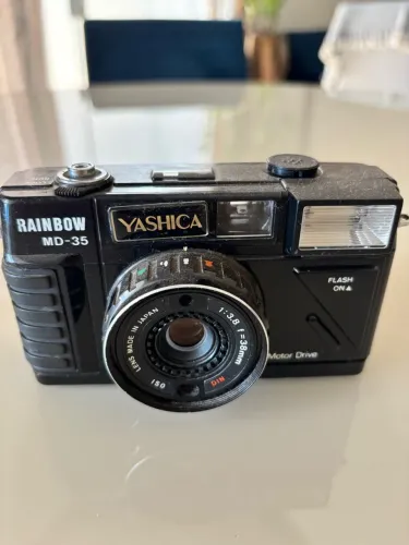 Câmera Fotográfica Yashica Rainbow MD-35 Analógica Vintage 35mm