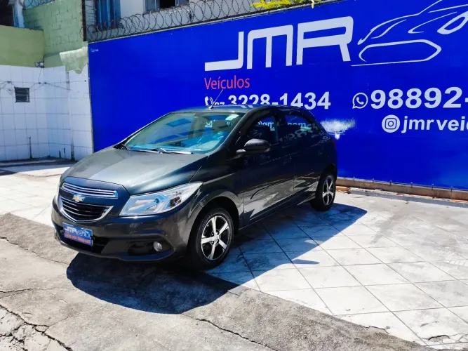 Chevrolet Onix Hatch LT 1.0 8V Flex Power Mec. 4P 2016