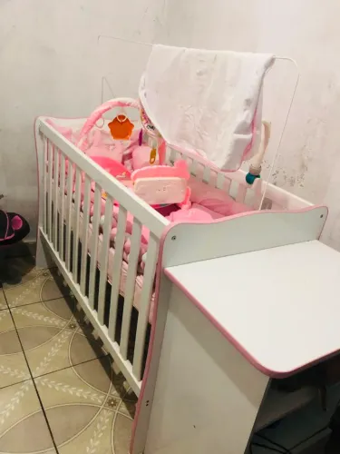 Berço feminino