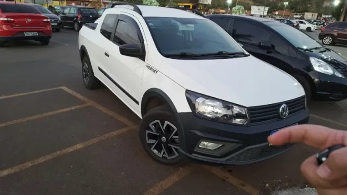 Volkswagen Saveiro Robust 1.6 Total Flex 8V CD 2021