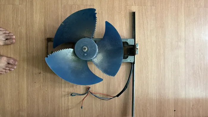 Moto ventilador com hélice de condensadora horizontal 9mil btus convencional 