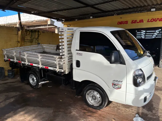 Kia Motors Bongo K-2500 2.5 4X2 TB Diesel 2023