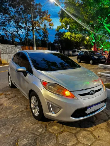 Ford Fiesta SE 1.6 16V Flex 5P 2012