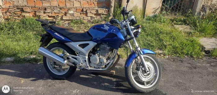 CBX Twister 04