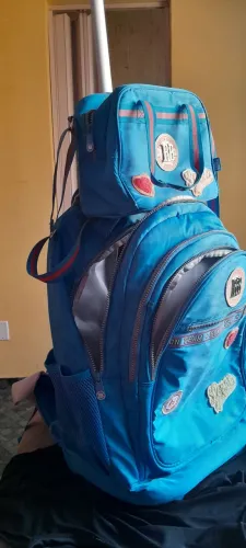 to vendedor uma mochila e uma lancheira minha filha só usou 1 ano e 2 meses