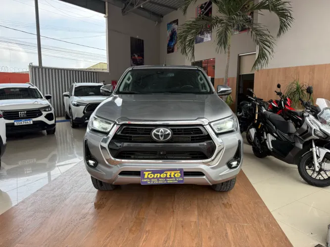 Toyota Hilux CD SRX 4X4 2.8 TDI 16V Diesel Aut. 2023