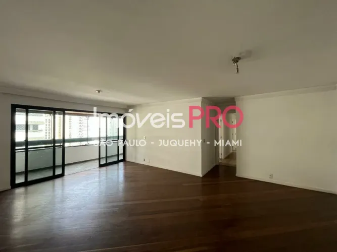 Apartamento para locação com 147m² em Moema Pássaros