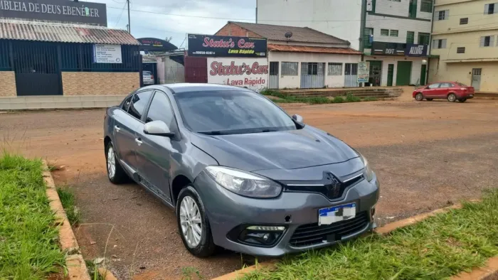 Renault Fluence Sed. Dynamique 2.0 16V Flex Aut. 2015