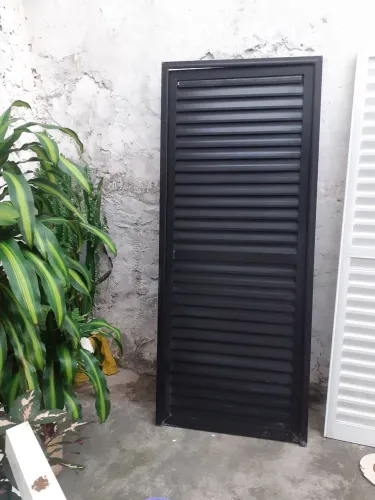 Portão de aluminio 210x0,80