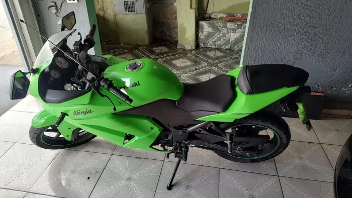 Moto Kawasaki Ninja 250R